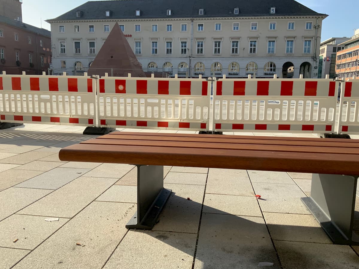 FW|FÜR city council group calls for smart benches instead of tropical wood benches